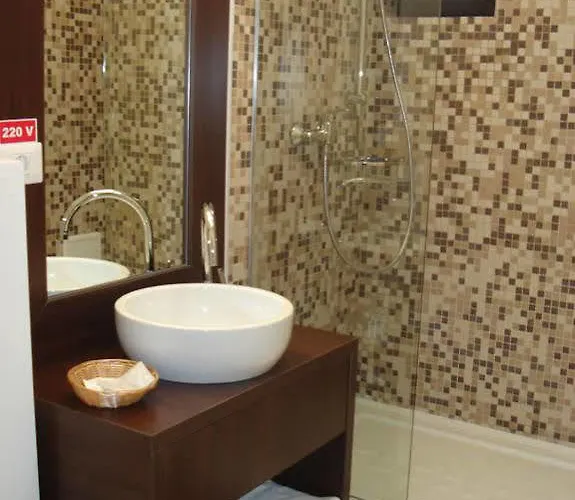 Eden Boutique בוקרשט