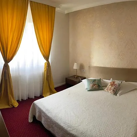 Eden Boutique 3* Bukareszt