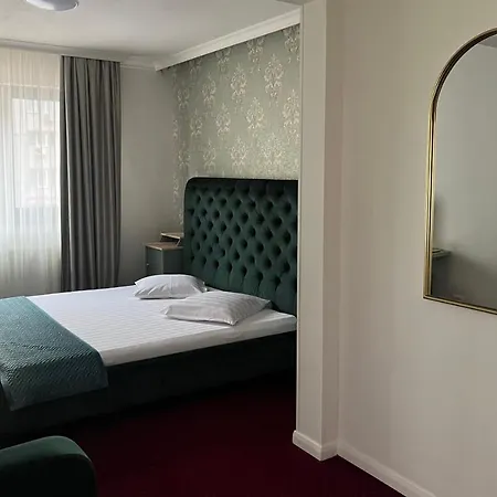Eden Boutique Hotel 3*